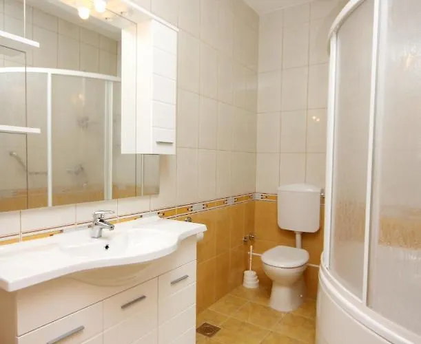 With A Swimming Pool Tisno, Murter - 3219 Guest house Tisno